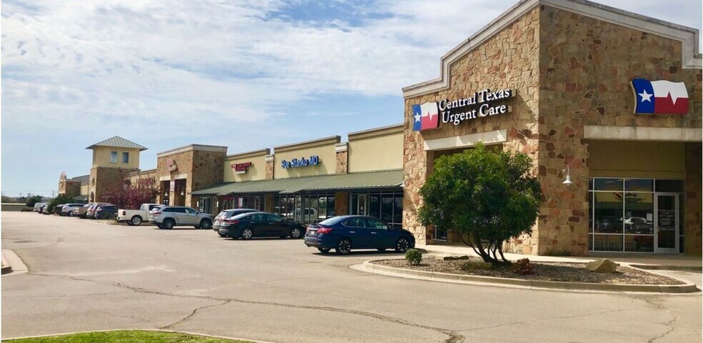 1201 Hewitt Dr, Woodway, TX for lease - Building Photo - Image 2 of 4