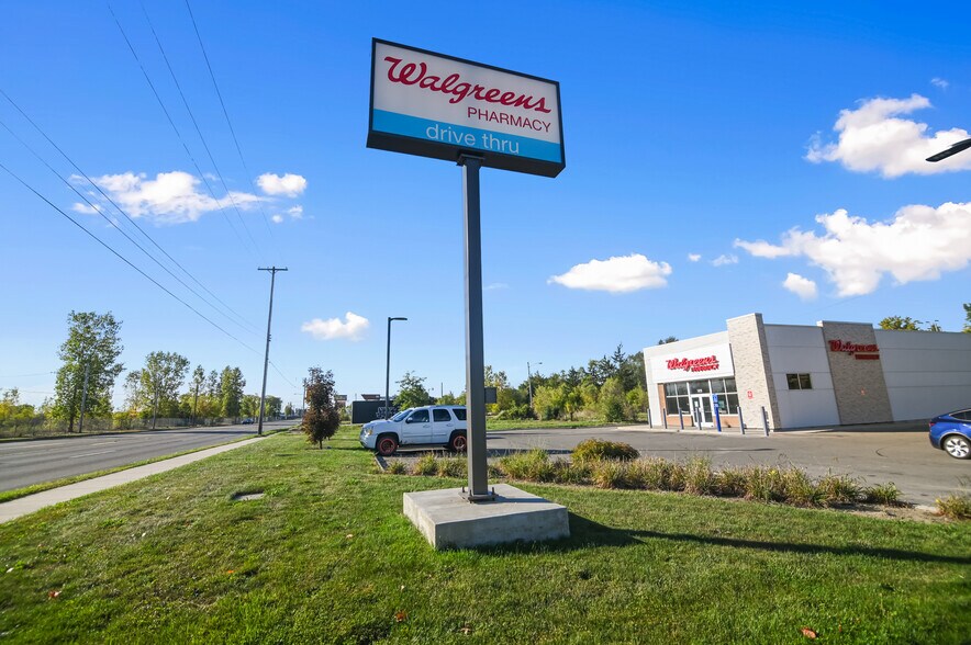 1419 N Dort Hwy, Flint, MI à vendre - Photo du bâtiment - Image 2 de 5