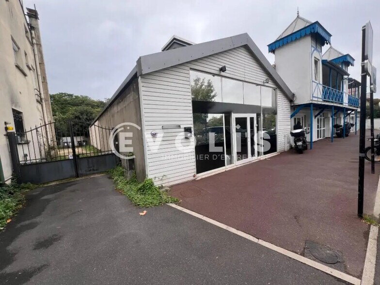 Bureau dans Joinville-le-Pont à louer - Photo du bâtiment - Image 2 de 19