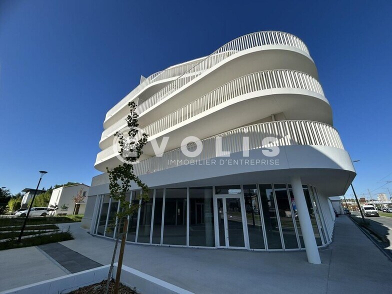 Bureau dans Le Bouscat à louer - Photo du bâtiment - Image 2 de 5