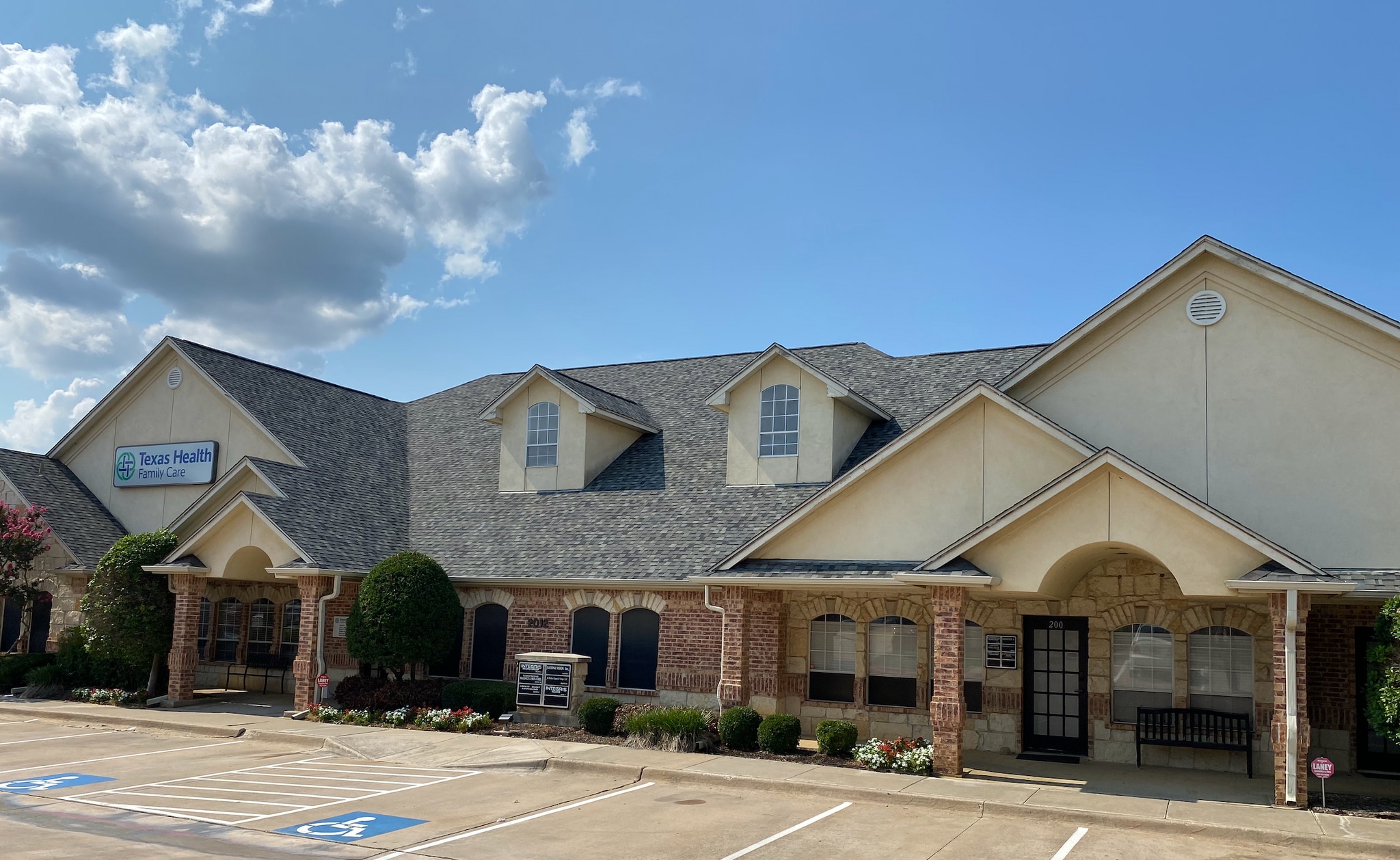 2012 Justin Rd, Highland Village, TX for lease Primary Photo- Image 1 of 7