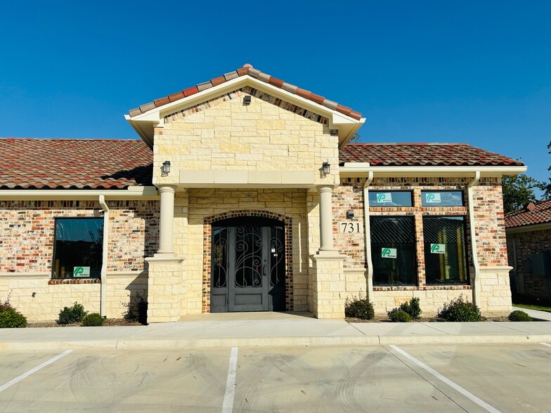 4957 Golden Triangle Blvd, Fort Worth, TX for lease - Primary Photo - Image 1 of 7