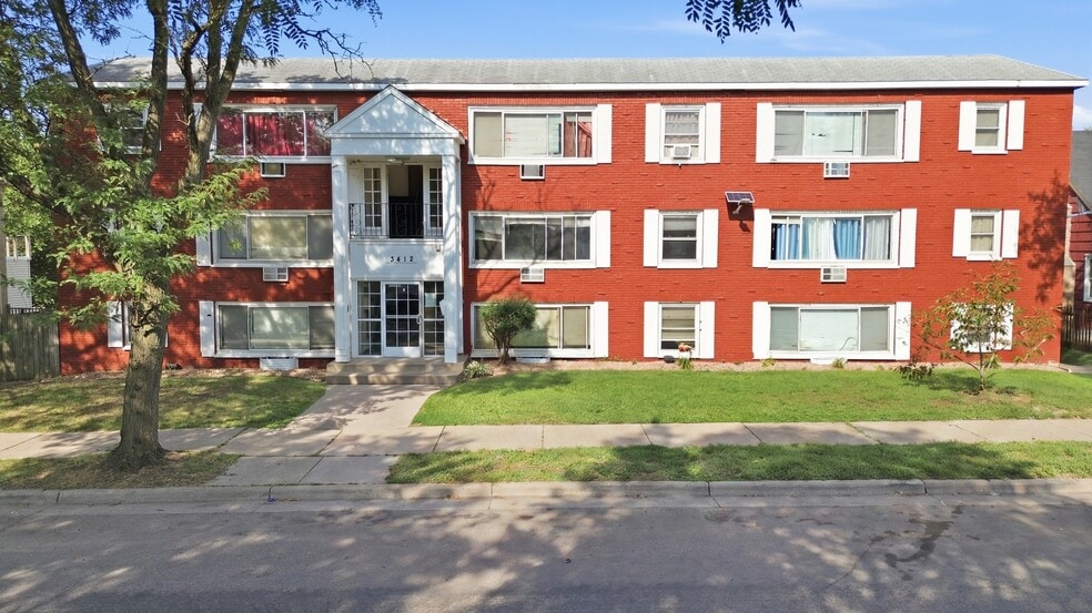 3412 Bloomington Ave S, Minneapolis, MN for sale - Building Photo - Image 2 of 24