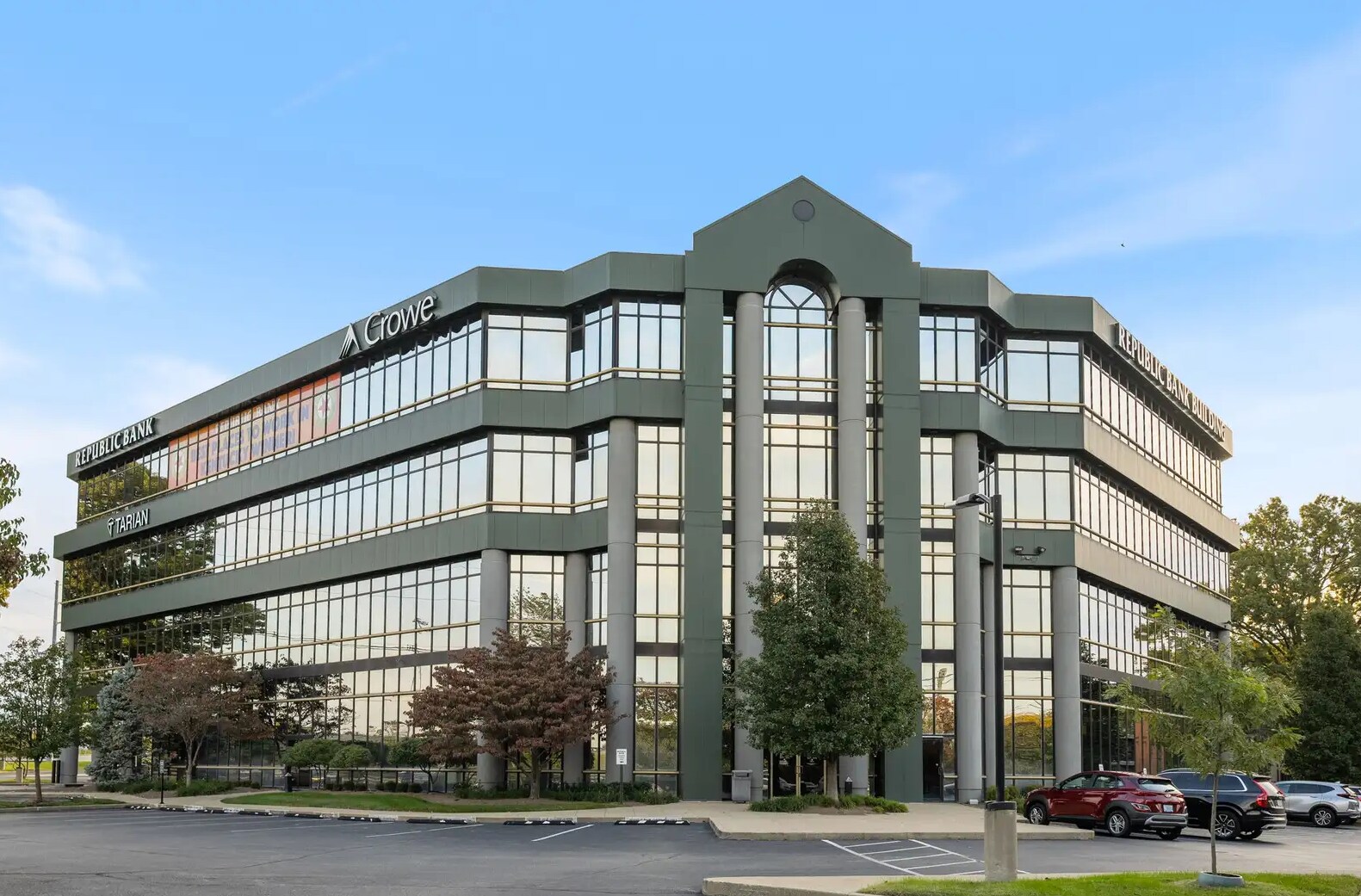 9600 Brownsboro Rd, Louisville, KY for lease Building Photo- Image 1 of 4