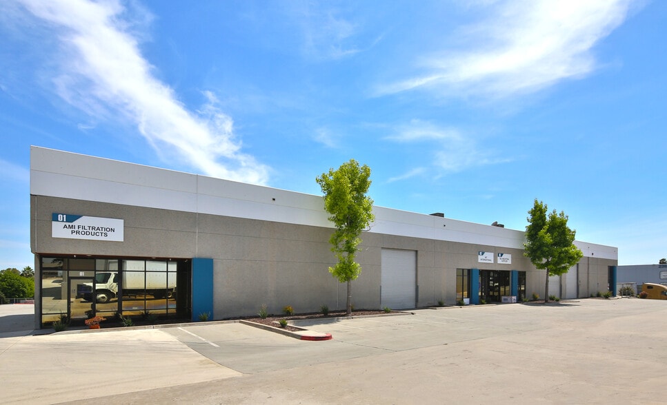 2350 Marconi Pl, San Diego, CA for lease - Building Photo - Image 3 of 10