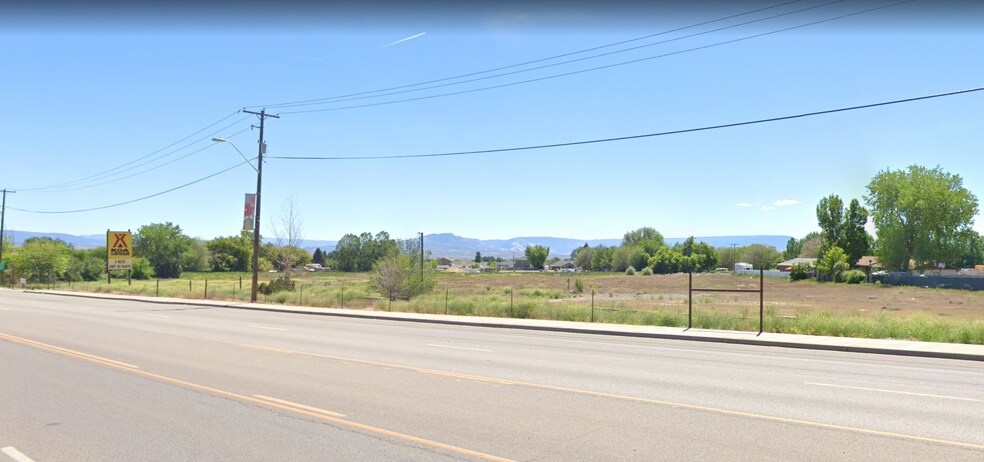 1683 W Hwy 40, Vernal, UT à vendre - Photo du bâtiment - Image 2 de 2