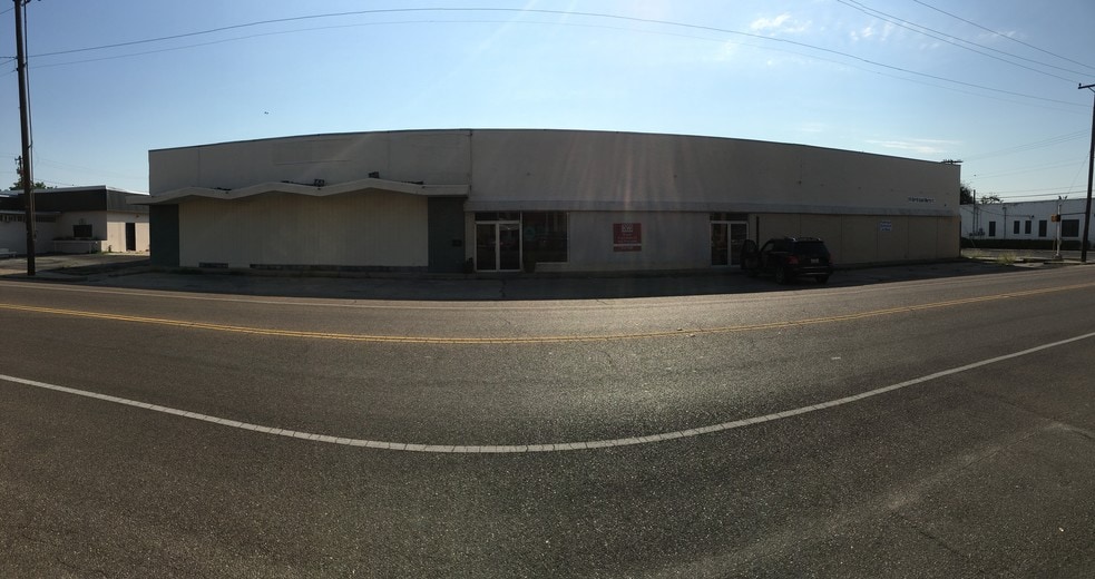 200 N Saint Marys St, Beeville, TX for lease - Primary Photo - Image 1 of 17