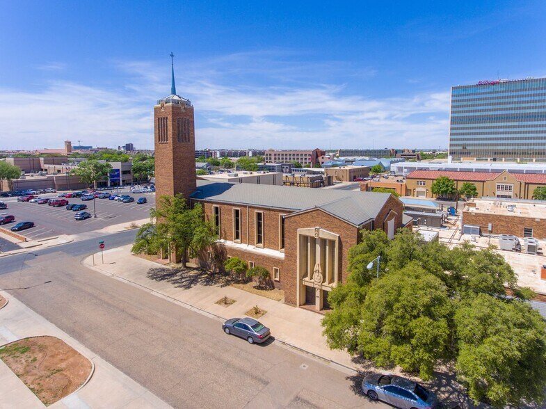 1500 14th St, Lubbock, TX à vendre - Photo du bâtiment - Image 2 de 49