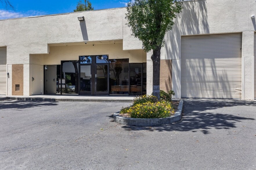 1130 Industrial Ave, Petaluma, CA for sale - Building Photo - Image 2 of 24