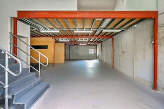 575 Woodville Rd, Guildford à louer Photo intérieure- Image 1 de 4