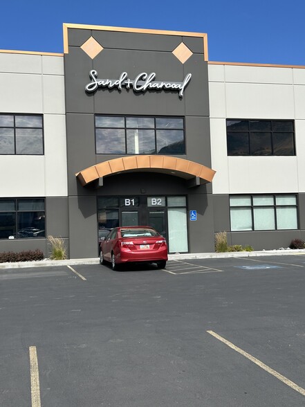 2452 E 6700 S, Uintah, UT for lease - Building Photo - Image 2 of 12