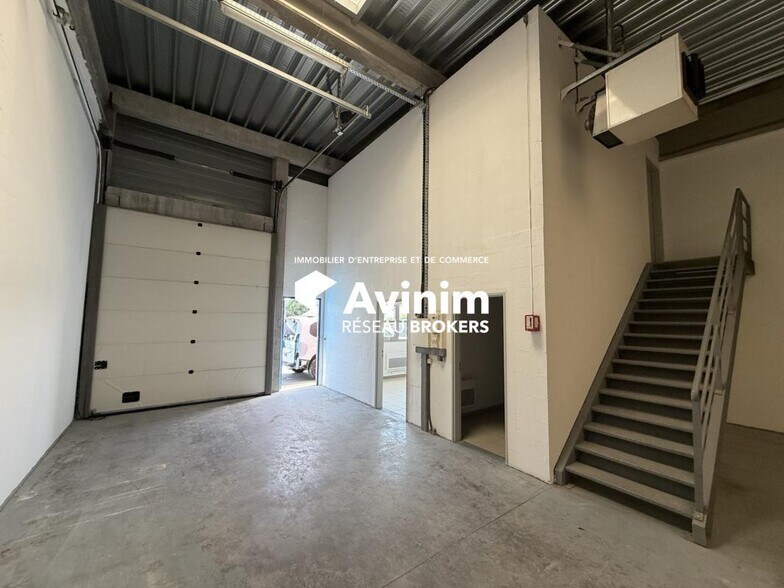 Industrial in Chambly for lease - Interior Photo - Image 2 of 3
