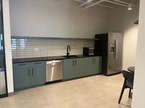 190 S La Salle St, Chicago, IL for lease Building Photo- Image 1 of 4