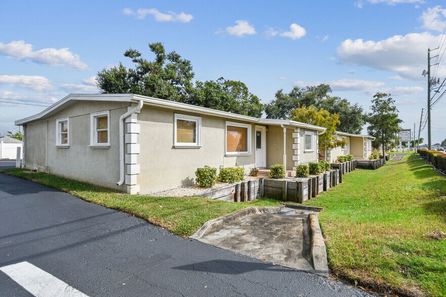 11601 Seminole Blvd, Largo, FL à vendre - Photo principale - Image 1 de 3