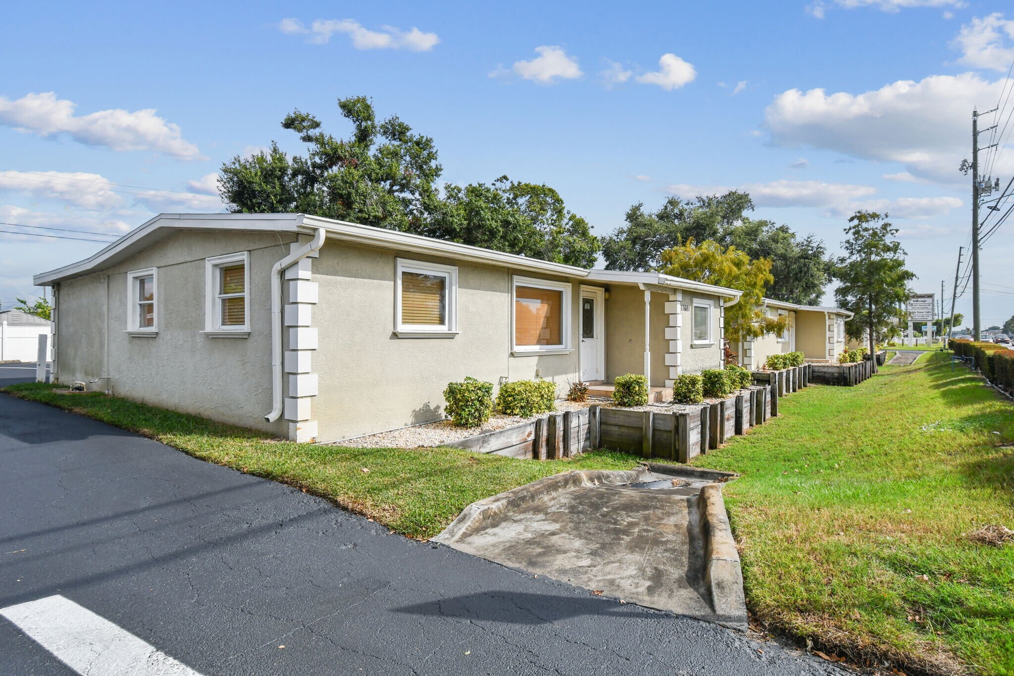 11601 Seminole Blvd, Largo, FL à vendre Photo principale- Image 1 de 4