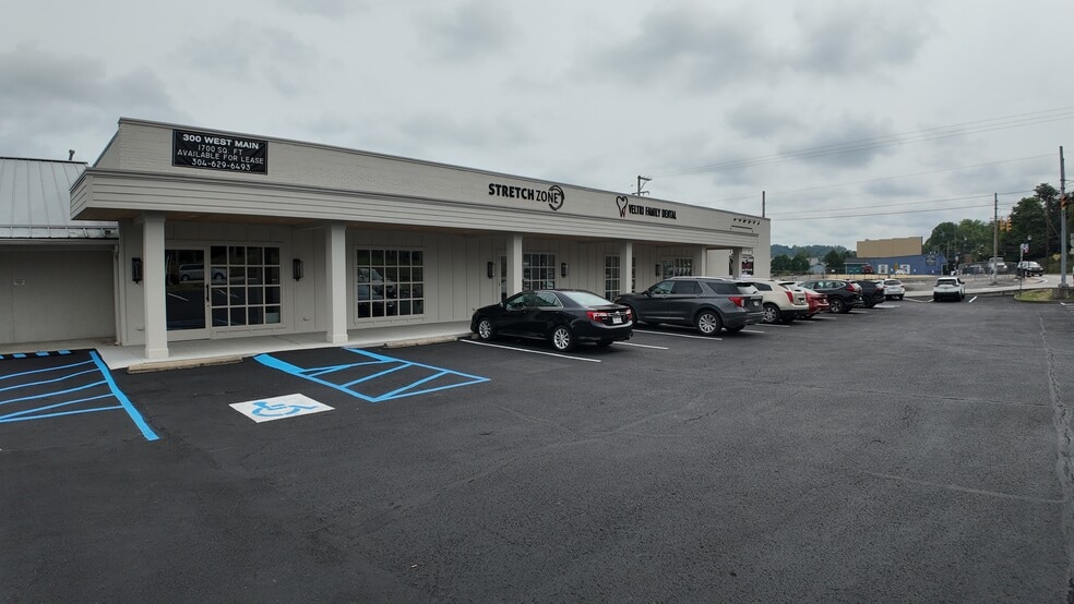 300 W Main St, Bridgeport, WV for lease - Building Photo - Image 3 of 6