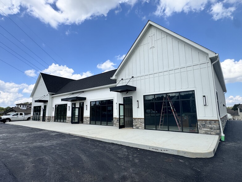 4662-4668 Hall Rd, Columbus, OH for lease - Building Photo - Image 2 of 28