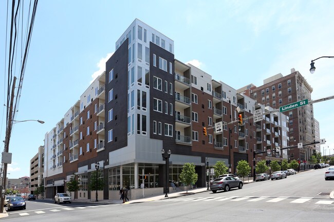 Plus de détails pour 27 N 7th St, Allentown, PA - Bureau à louer