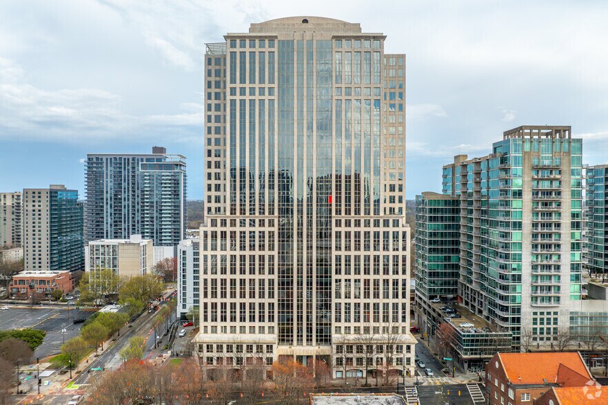 999 Peachtree St Ne, Atlanta, GA à louer - Photo du bâtiment - Image 2 de 22