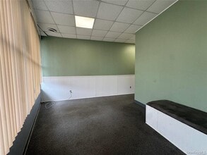177-185 Jerusalem Ave, Massapequa, NY for lease Interior Photo- Image 1 of 6