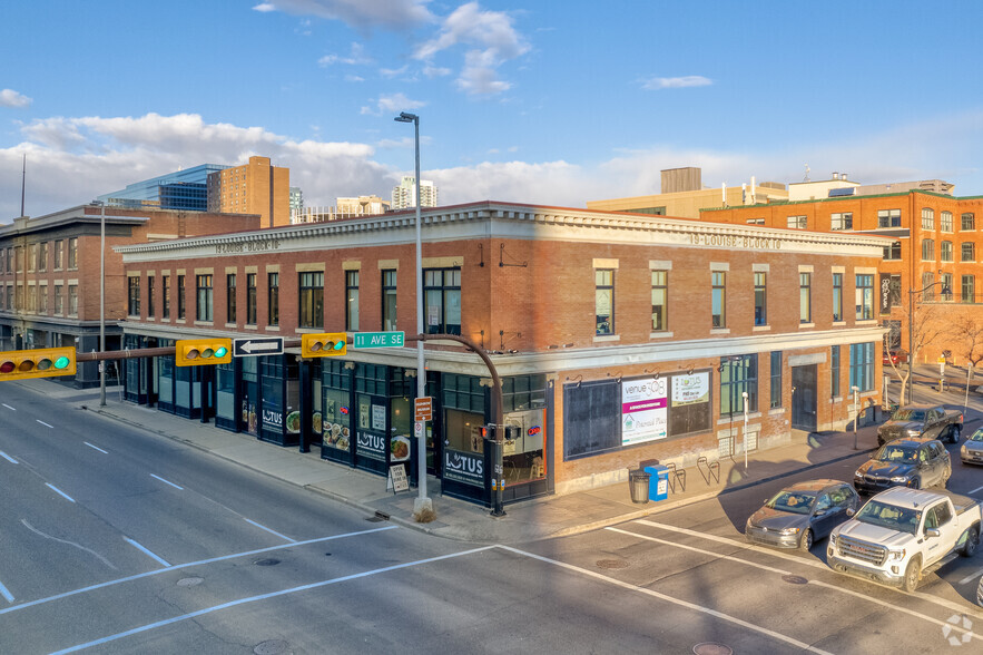 1018 MacLeod Trail SE, Calgary, AB à louer - Photo du b timent - Image 2 de 5