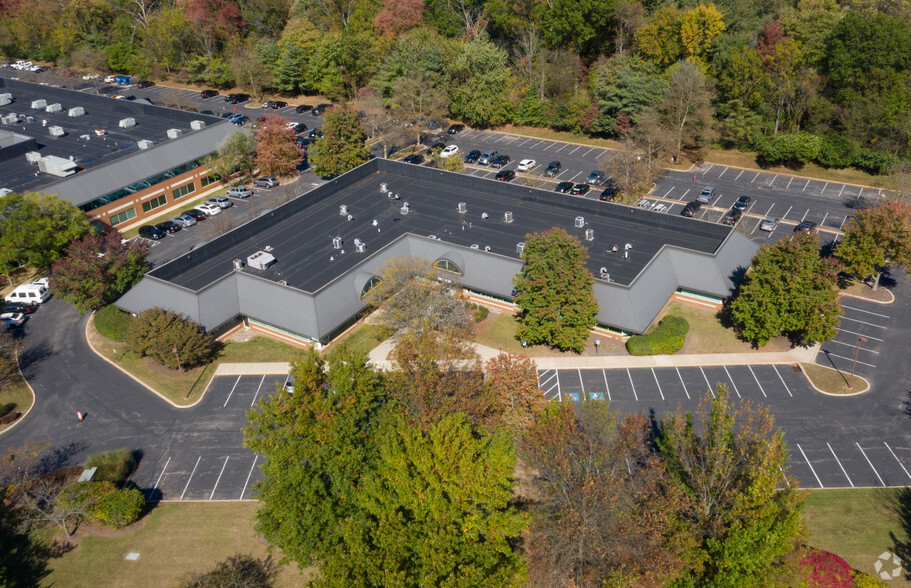 960 Harvest Dr, Blue Bell, PA for lease - Aerial - Image 2 of 7