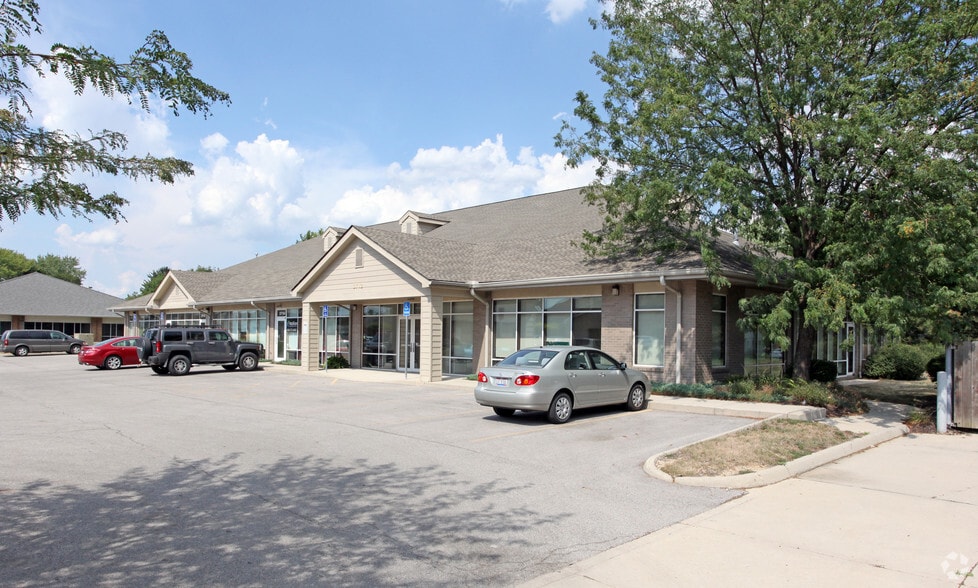 3712-3718 Ridge Mill Dr, Hilliard, OH à vendre - Photo du bâtiment - Image 3 de 4