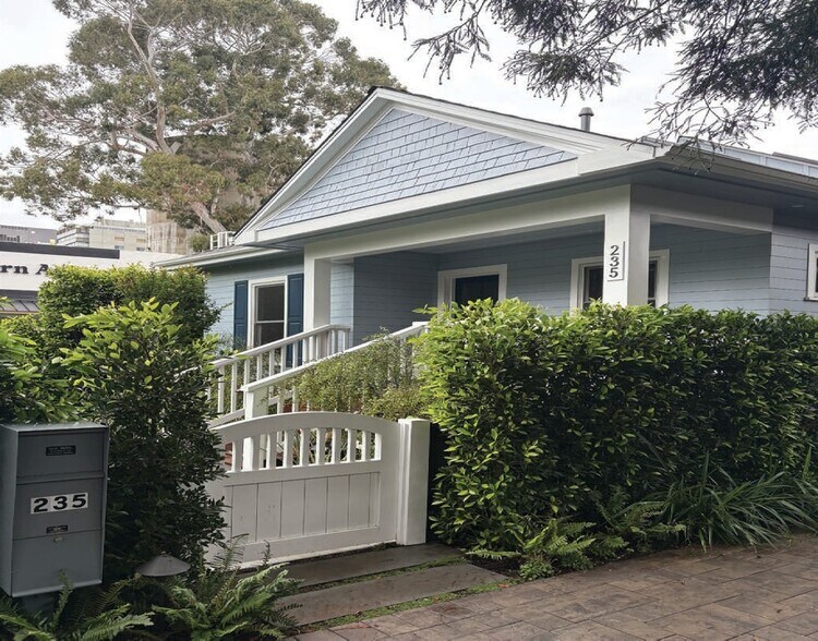 235 Alma St, Palo Alto, CA à vendre - Photo du bâtiment - Image 2 de 7