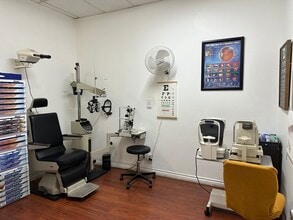 1707-1711 E Valley Pky, Escondido, CA for lease Interior Photo- Image 2 of 6
