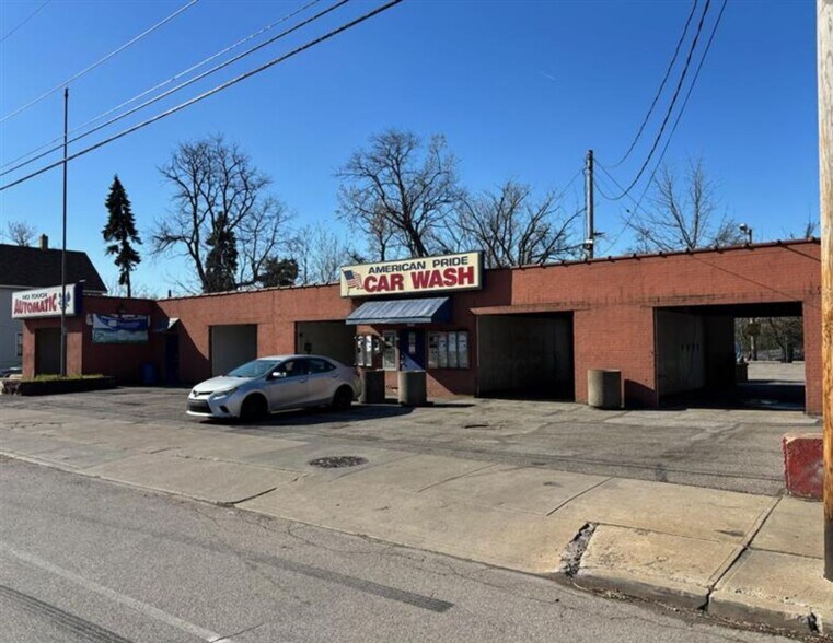 5501 Denison Ave, Cleveland, OH à vendre - Photo du bâtiment - Image 2 de 6