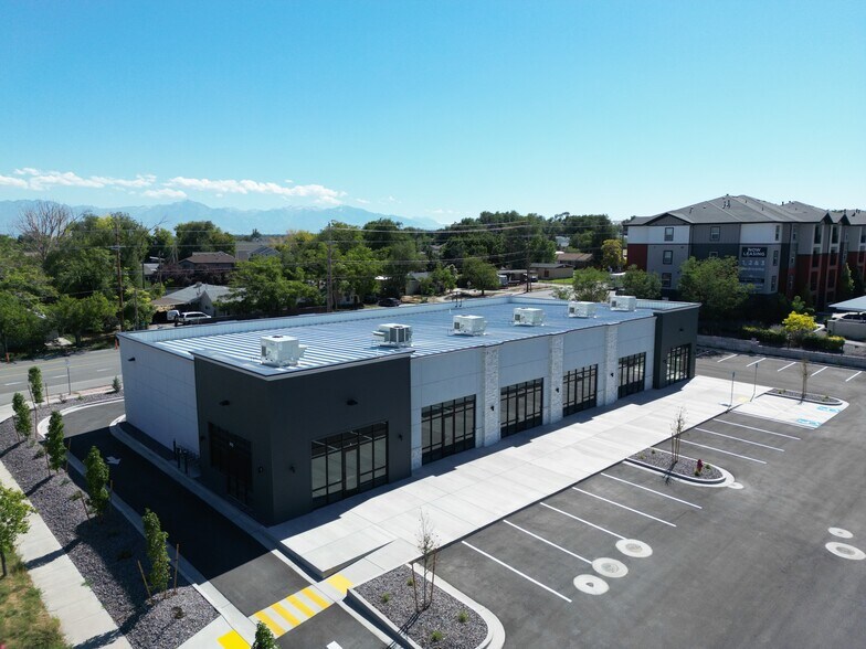 2850 S 8400 W, Magna, UT à louer - Photo du bâtiment - Image 3 de 8