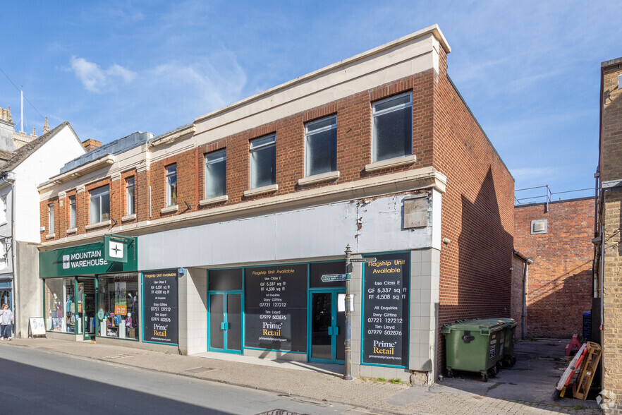 9-11 Cricklade St, Cirencester for lease - Primary Photo - Image 1 of 4