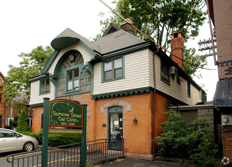 25 Summer St, Buffalo, NY à vendre - Photo du bâtiment - Image 2 de 2