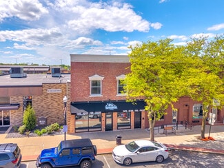 Plus de détails pour 105 1/2 S Court St, Crown Point, IN - Commerce de détail à vendre