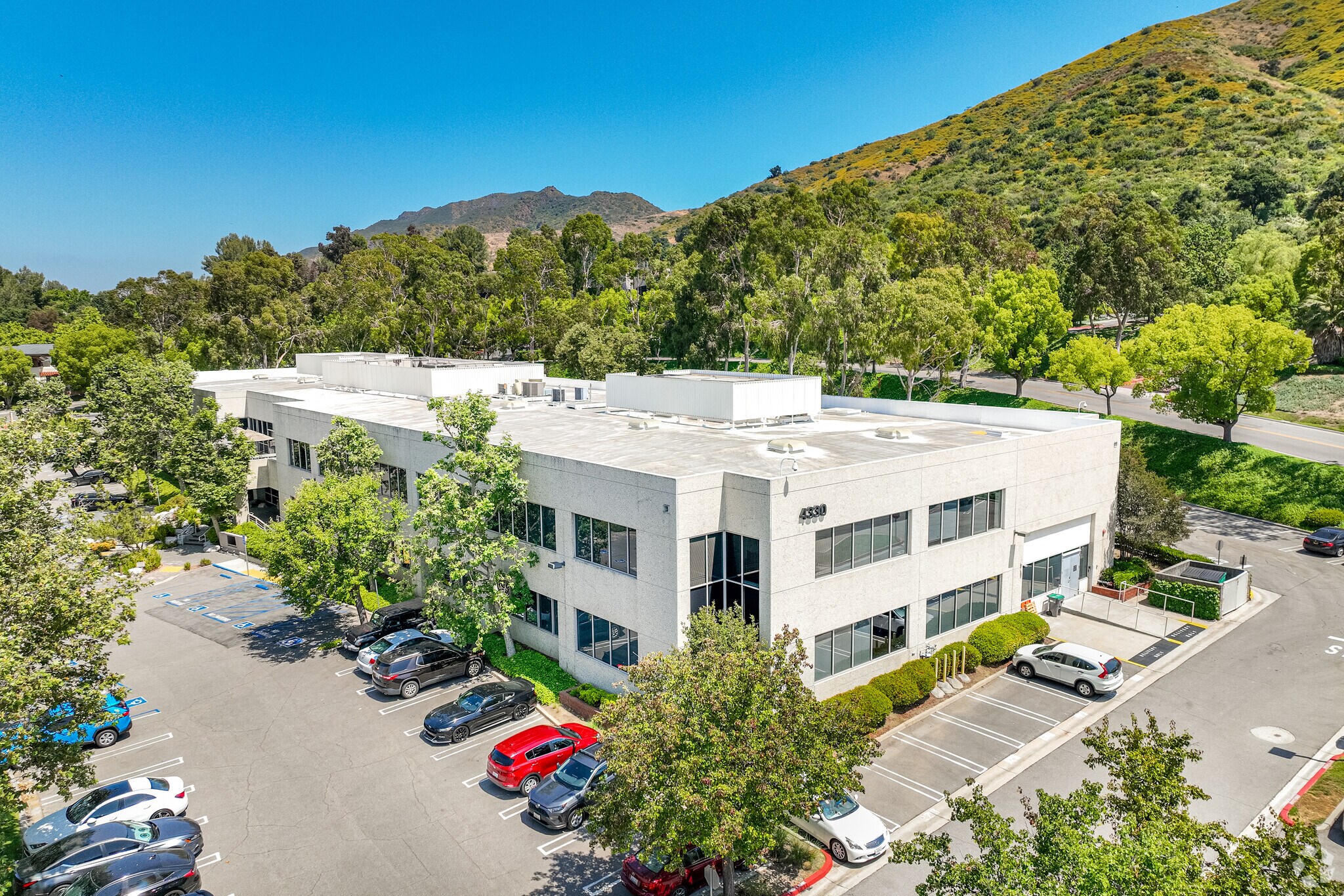 4330 Park Terrace Dr, Westlake Village, CA à vendre Photo principale- Image 1 de 21