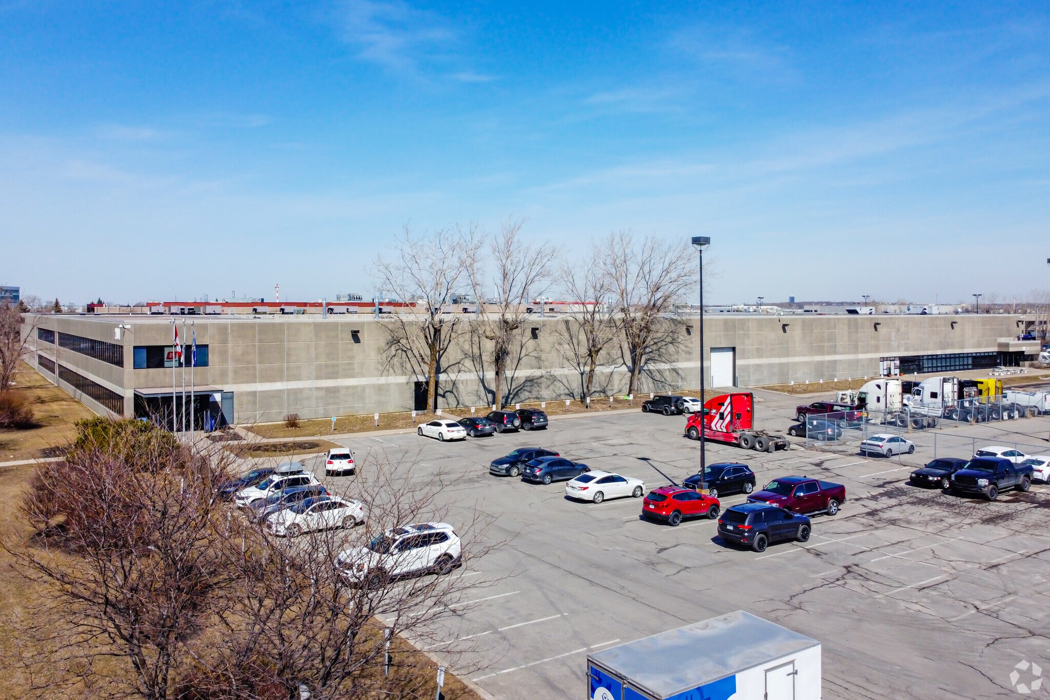 2001 Boul Des Sources, Pointe-claire, QC for lease Primary Photo- Image 1 of 3