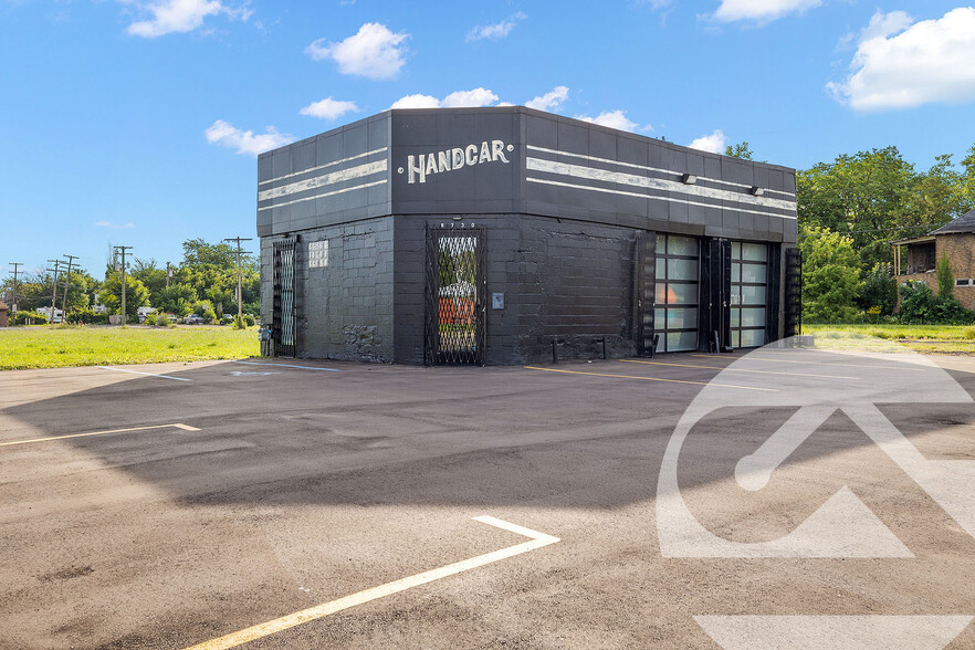 8700 Mack Ave, Detroit, MI for lease - Building Photo - Image 1 of 4