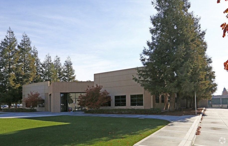 650 Quinn Ave, San Jose, CA for lease - Primary Photo - Image 2 of 11