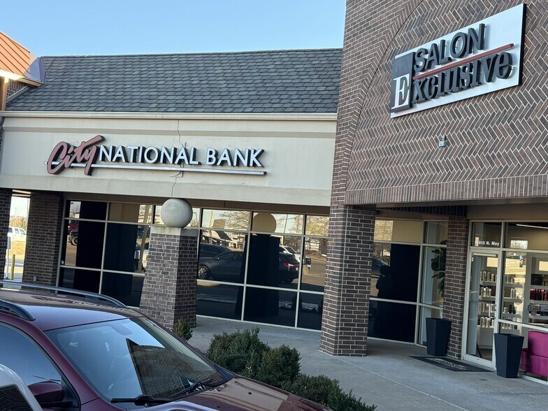 13802-13804 N May Ave, Oklahoma City, OK à louer - Photo du bâtiment - Image 2 de 4