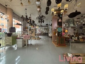 Commerce de détail dans Alcalá de Henares, Madrid à louer Photo intérieure- Image 2 de 10