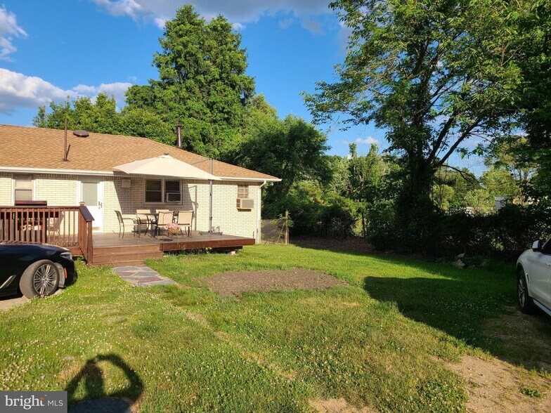317 N Tuckahoe Rd, Williamstown, NJ à vendre - Photo du bâtiment - Image 2 de 5
