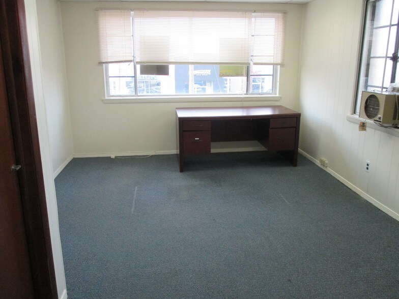 407 Grand Ave, Englewood, NJ à louer - Photo intérieure - Image 3 de 4