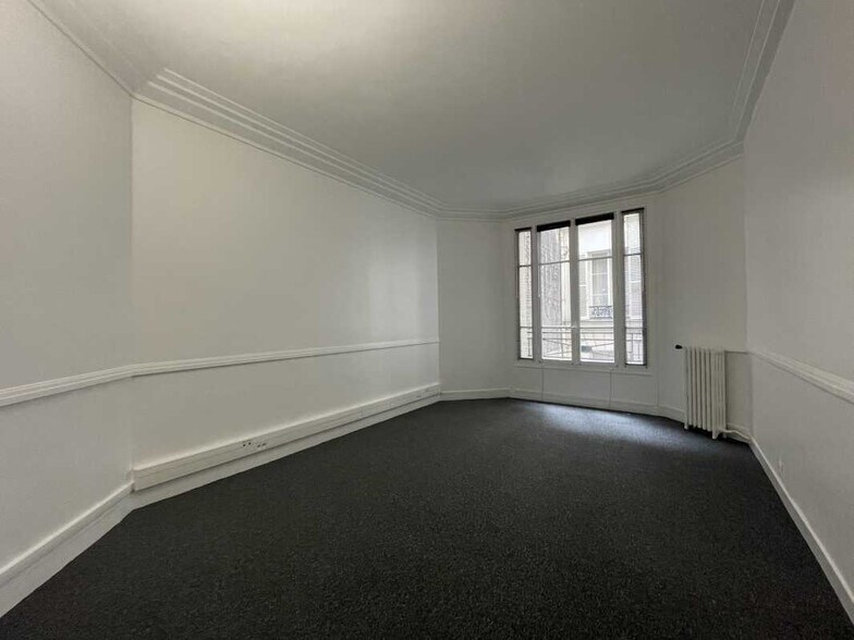 Rue Daru, Paris for lease - Interior Photo - Image 2 of 11