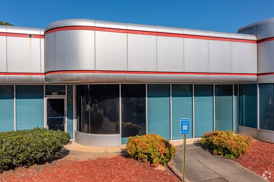 100 Pinnacle Way, Norcross, GA for lease - Building Photo - Image 3 of 5