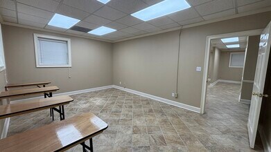 1640 Powers Ferry Rd SE, Marietta, GA for lease Interior Photo- Image 2 of 9