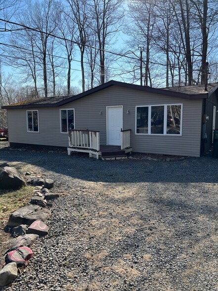 7158 Mountain Drive, Tobyhanna, PA for sale - Primary Photo - Image 1 of 1