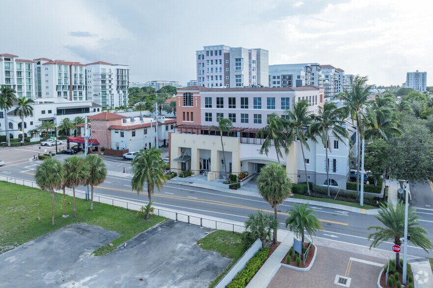 55 NE 5th Ave, Boca Raton, FL à vendre - Photo du bâtiment - Image 3 de 12