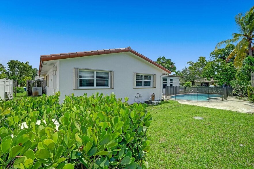 11937 NW 31st St, Coral Springs, FL à vendre - Photo du bâtiment - Image 2 de 10