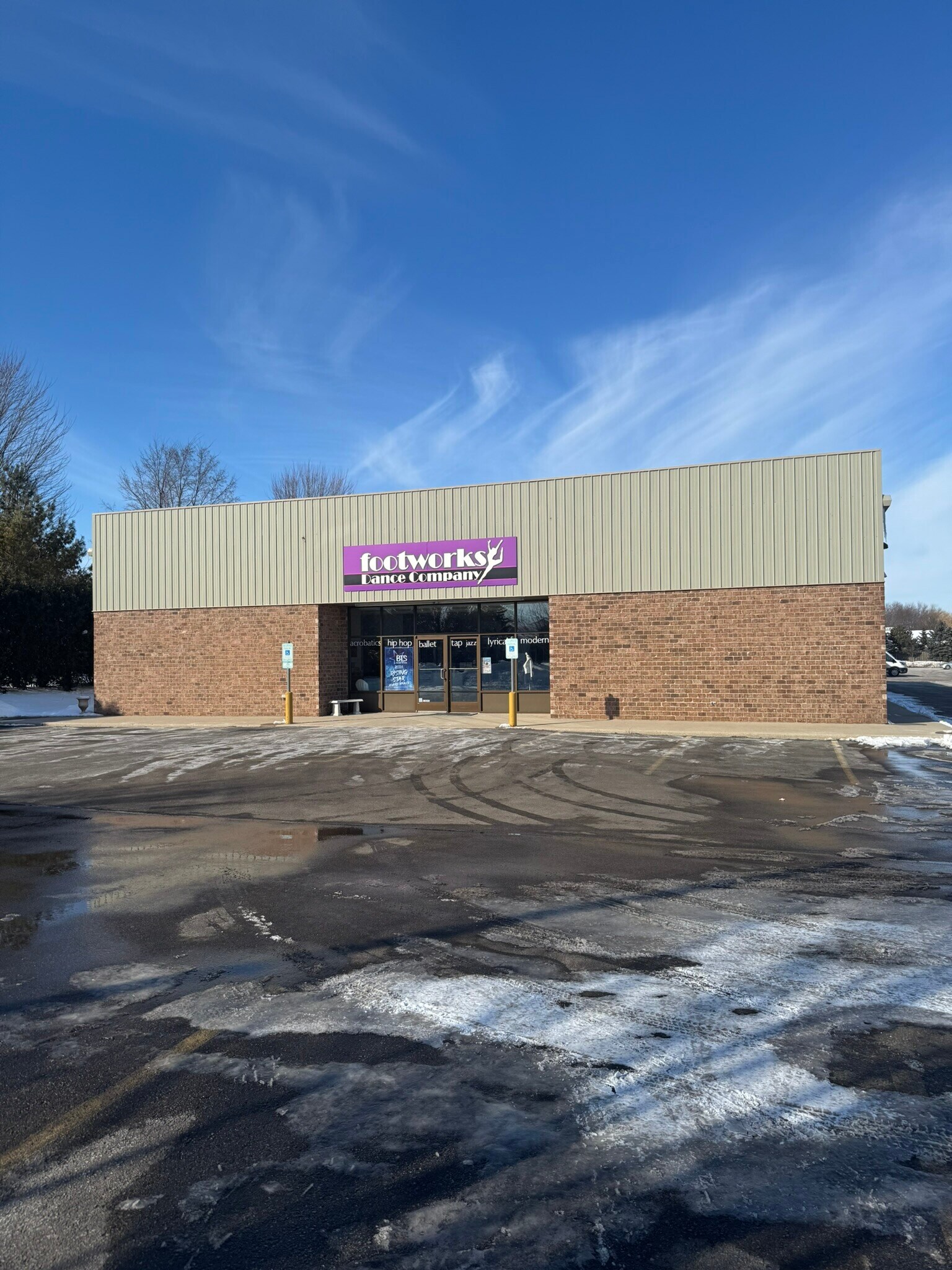 728 Schelfhout Ln, Kimberly, WI for sale Building Photo- Image 1 of 1