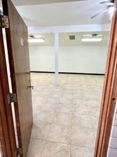 5008 W Glendale Ave, Glendale, AZ for lease Interior Photo- Image 2 of 4